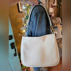 Coach Cary Shoulder BAG Chalk Color
